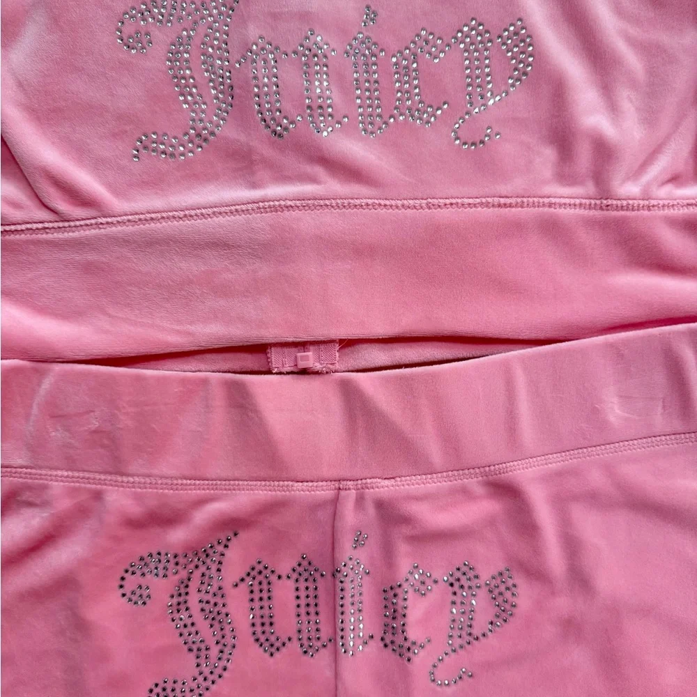 Juicy Couture NWT Bling Velour Tracksuit Hoodie and Shorts Set Y2K Pink - Picture 2 of 5